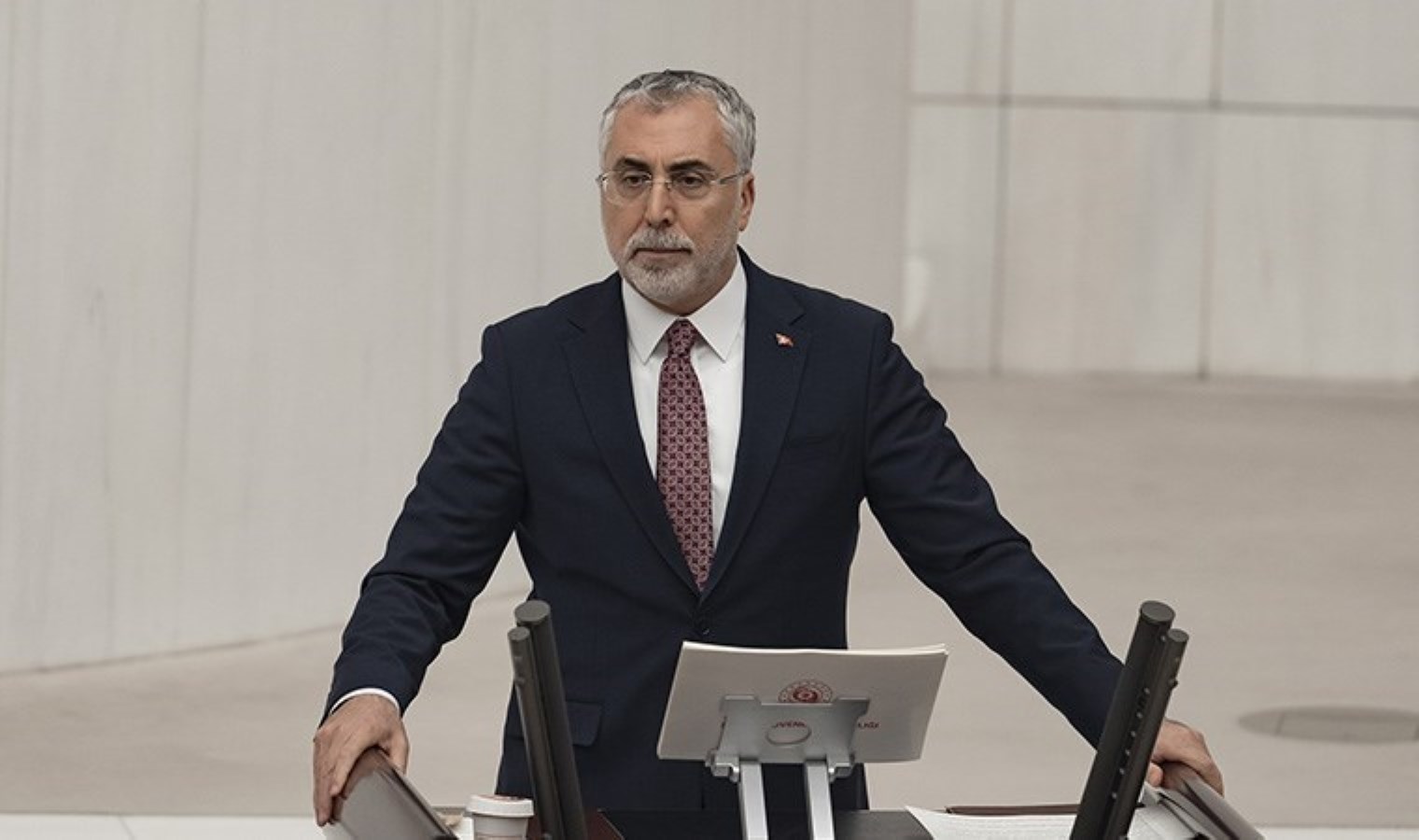 erdogan-silkeleyin-demisti-bakan-isikhandan-belediye-borclarina-iliskin-aciklama-AsTrEhfu.jpg