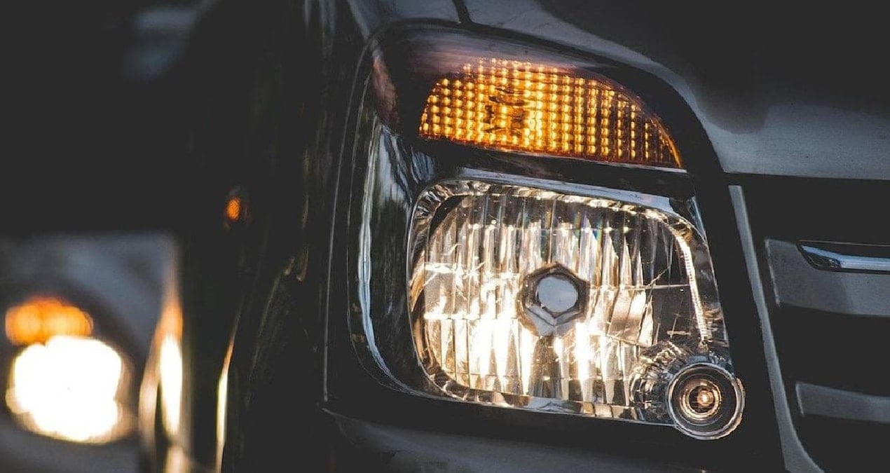 arac farlari ilk gunku gibi parliyor meger bu kadar basitmis acrMtbMO