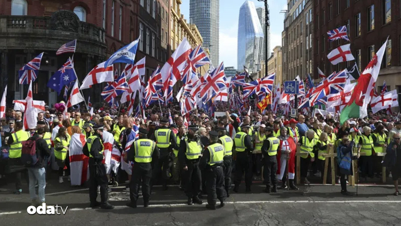 ingilterede protestoya protesto binler sokaga indi yLsSkQ3y