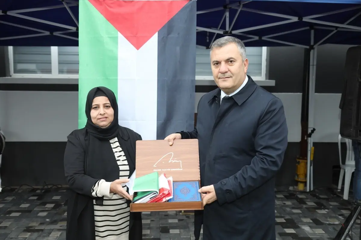 cubukta filistinli ailelerle dayanisma IWmphAWA.jpg