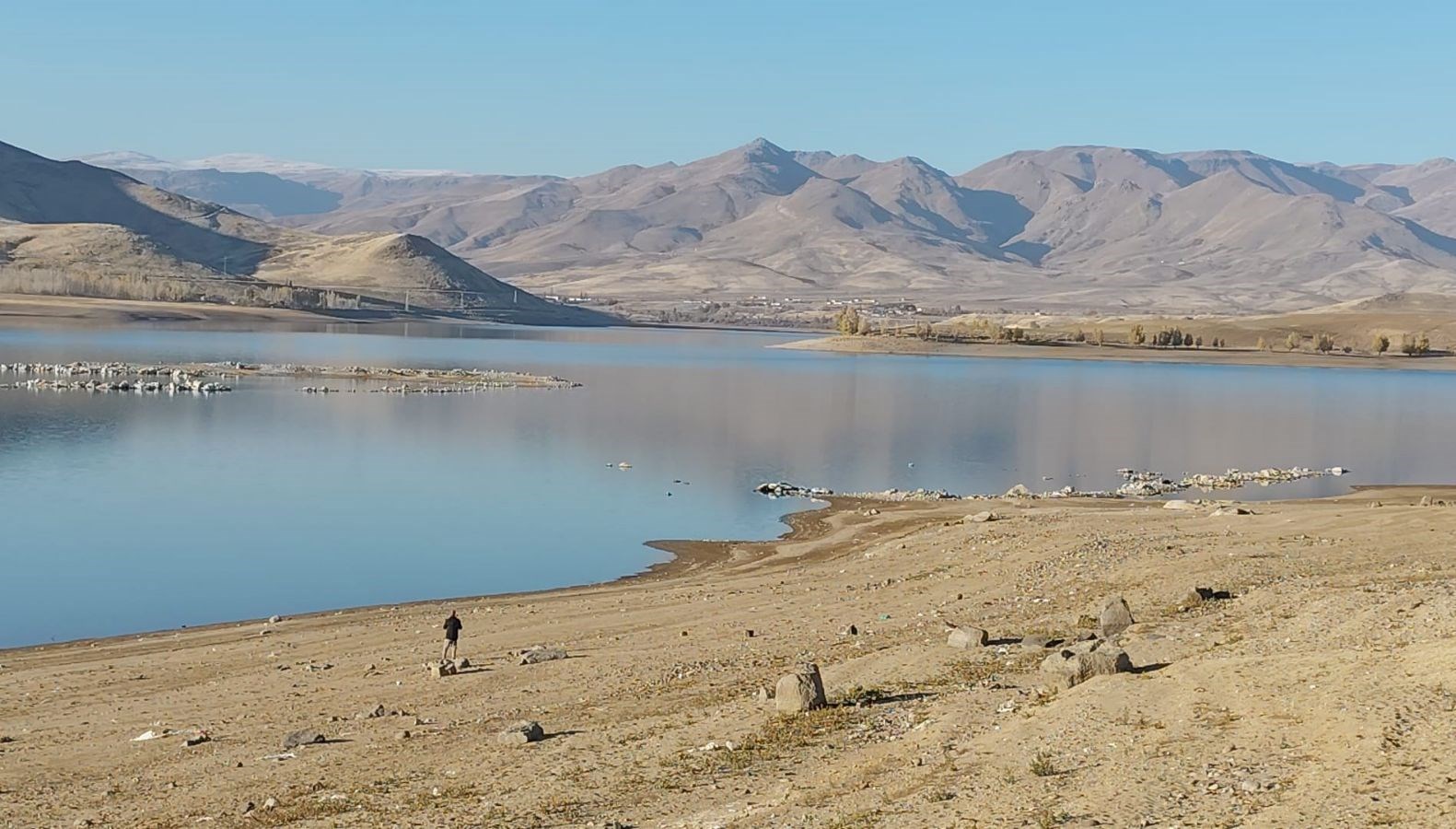 ercisteki barajlarin su seviyesi kritik seviyelere dustu g4p439Cj.jpg