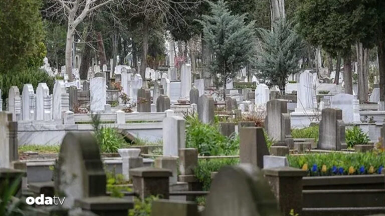 ibb-mezarlik-ucretlerine-zam-iddialarina-aciklama-yapti-4s8dmZQj.jpg