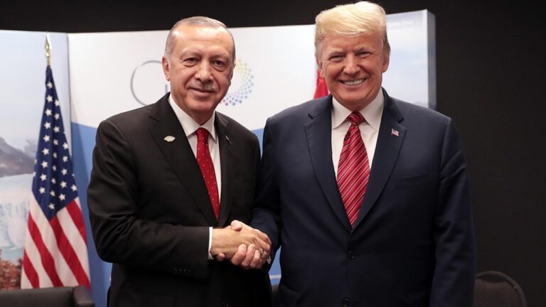 trumptan-erdogana-ovgu-dolu-sozler-guclu-bir-ordu-kurdu-VKlv7xch.jpg