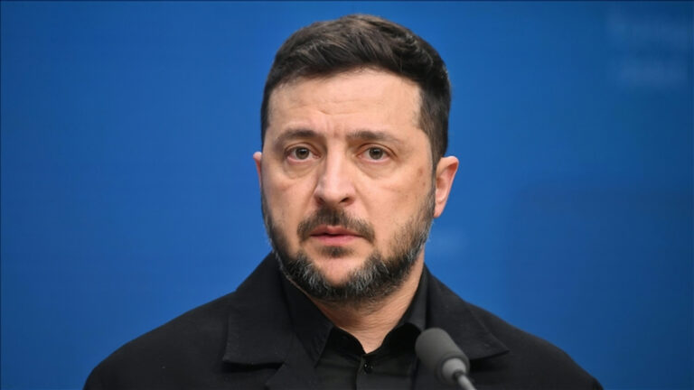 vladimir-zelensky-ukrayna-demokrasiden-kacmiyor-VW9CYwSJ.jpg