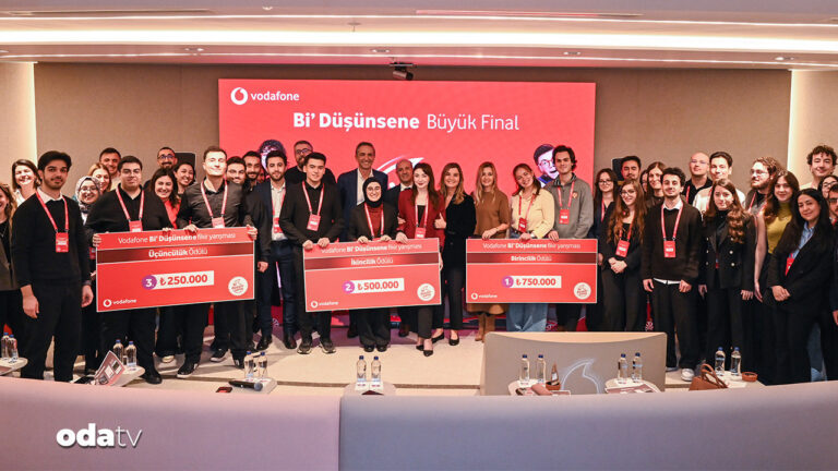 vodafoneun-bi-dusunsene-maratonunda-birincilik-odtulu-genclerin-XdgQn3Rl.jpg
